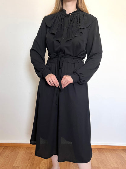 70s black ruffle dress, Size L