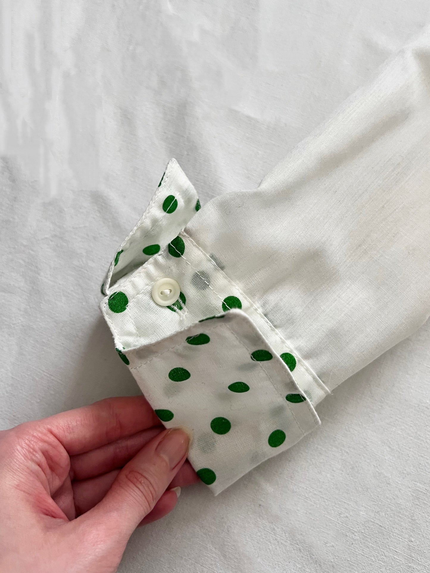 60s white and green polka dot shirt, Size L-XL