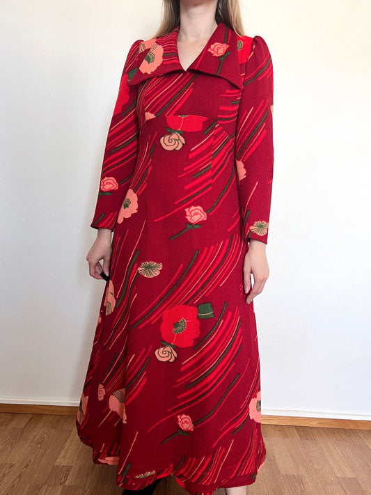 70s red flower maxi dress, Size M