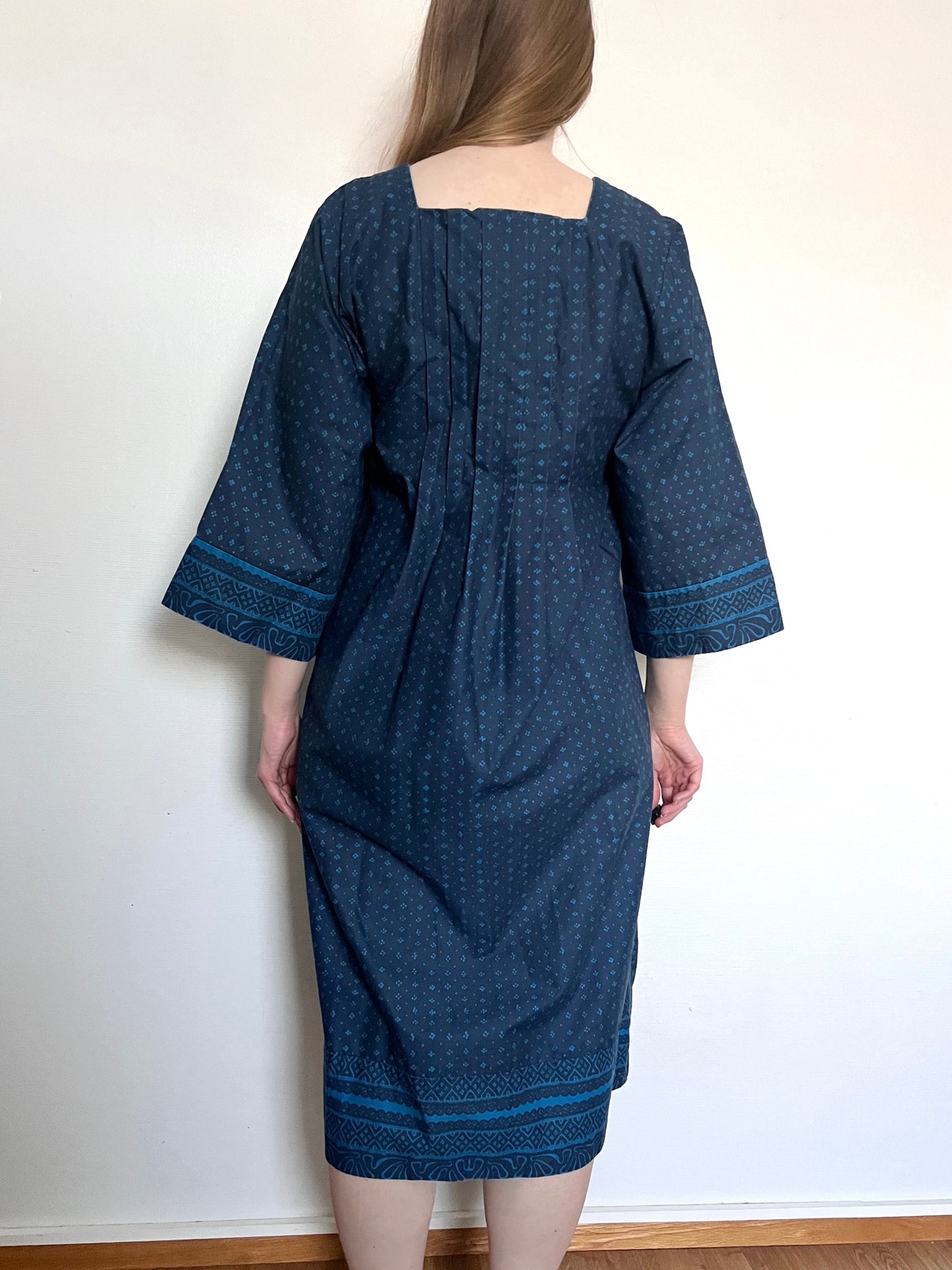 Vintage 70s blue Marimekko Mila 100% cotton dress, Size M