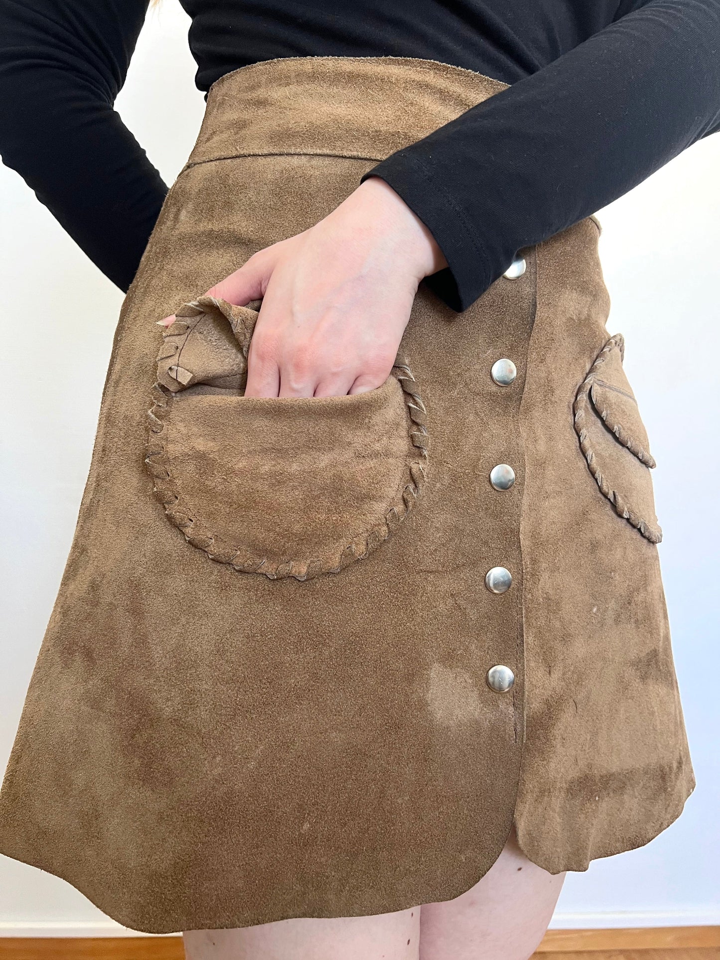 60s suede skirt with pockets, Size S-M