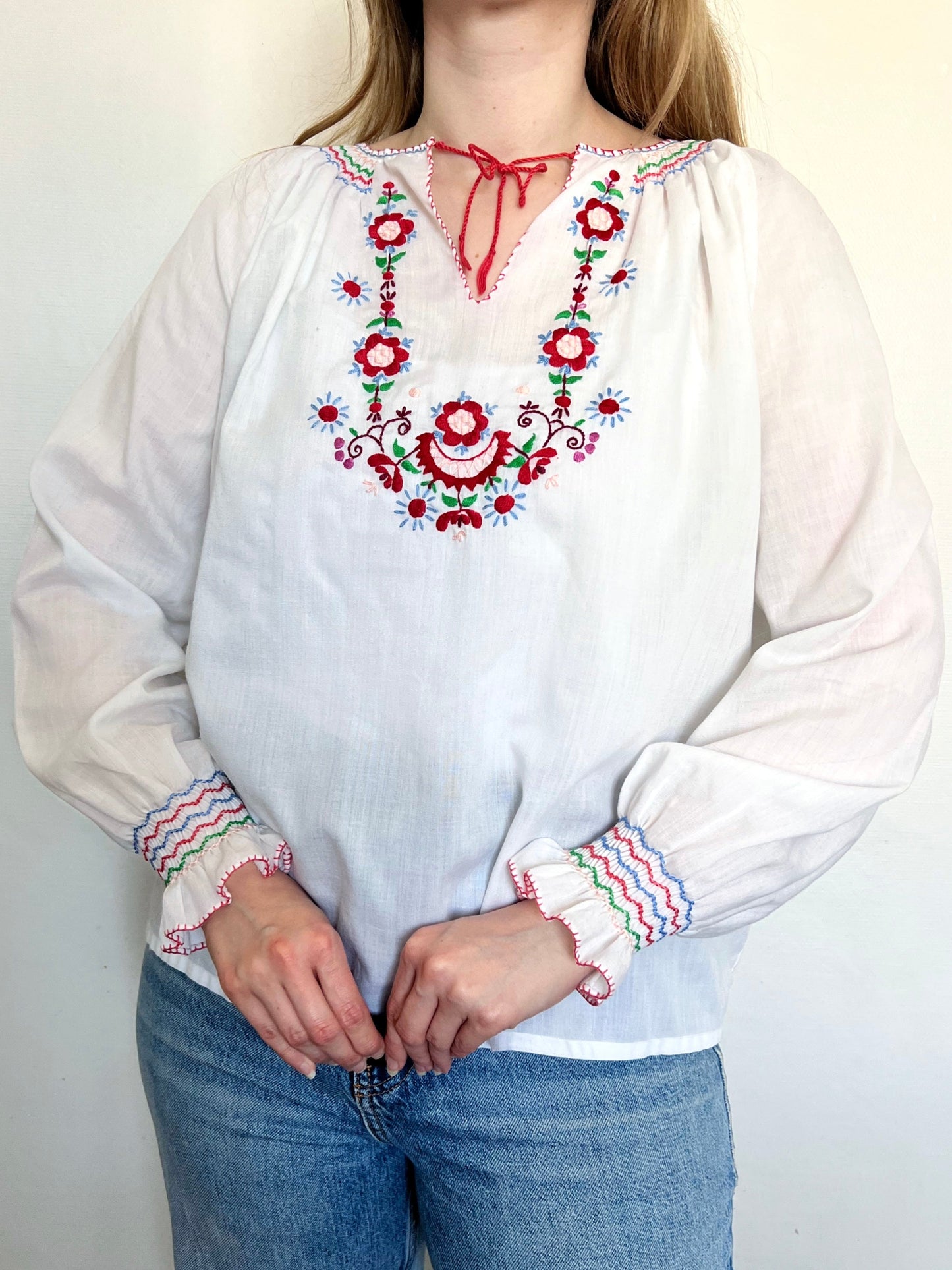 70s Hungarian floral embroidery blouse, Size M