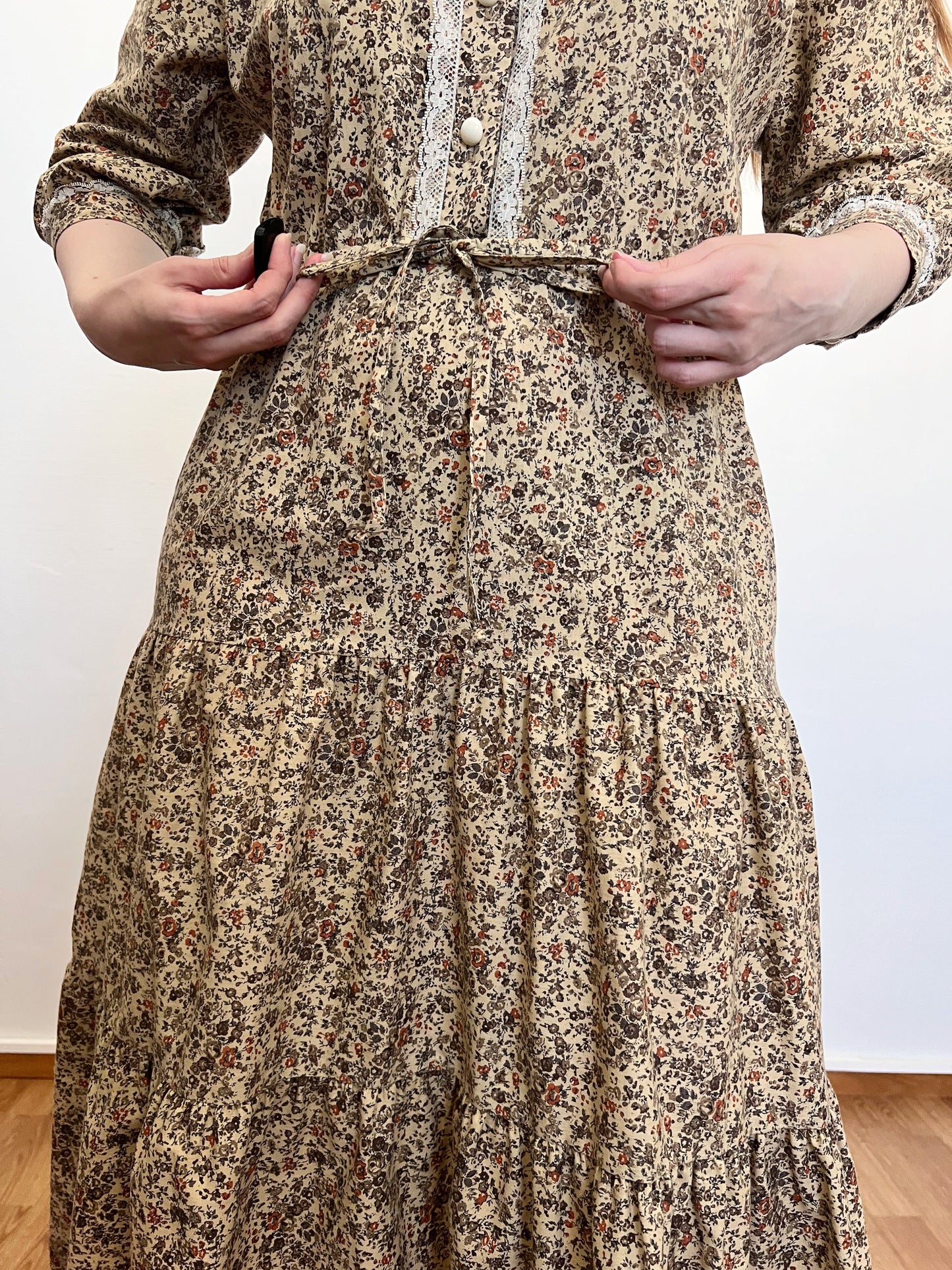 70s beige floral dress, Size XS-S