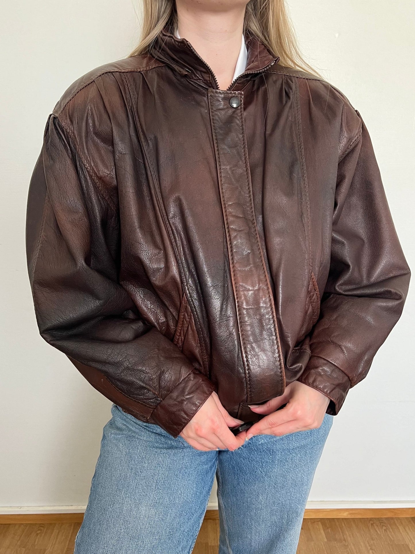 Brown 80s bomber leather jacket, Size L-XL