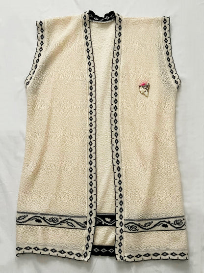 White vest with a brooch, Size XS-L