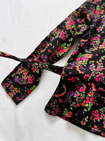 70s pointed collar floral bluse, Size XS-S