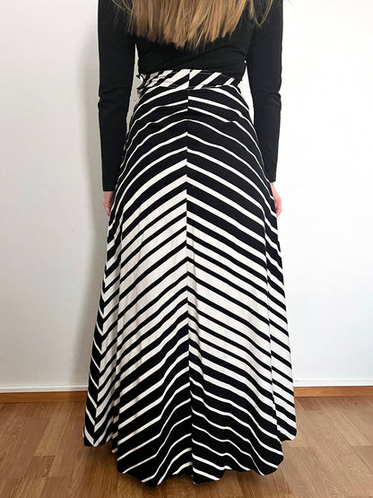 70s black and white striped skirt, Size XS-S