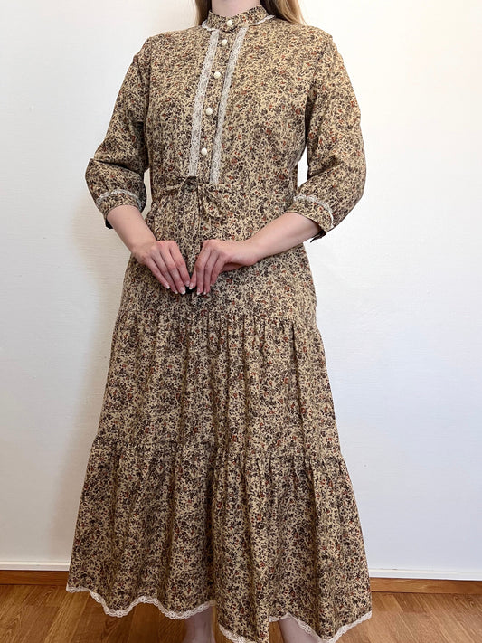 70s beige floral dress, Size XS-S