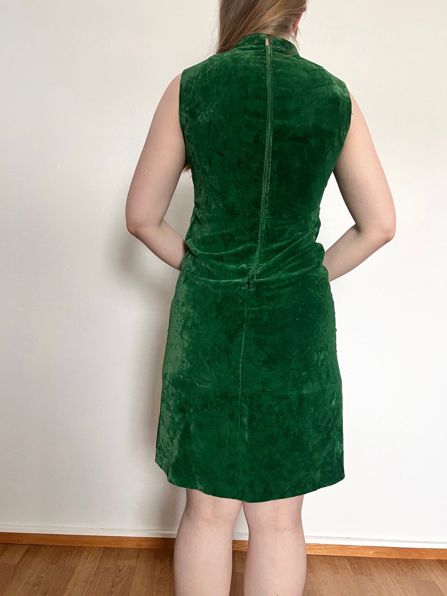 60s green velvet dress, Size S