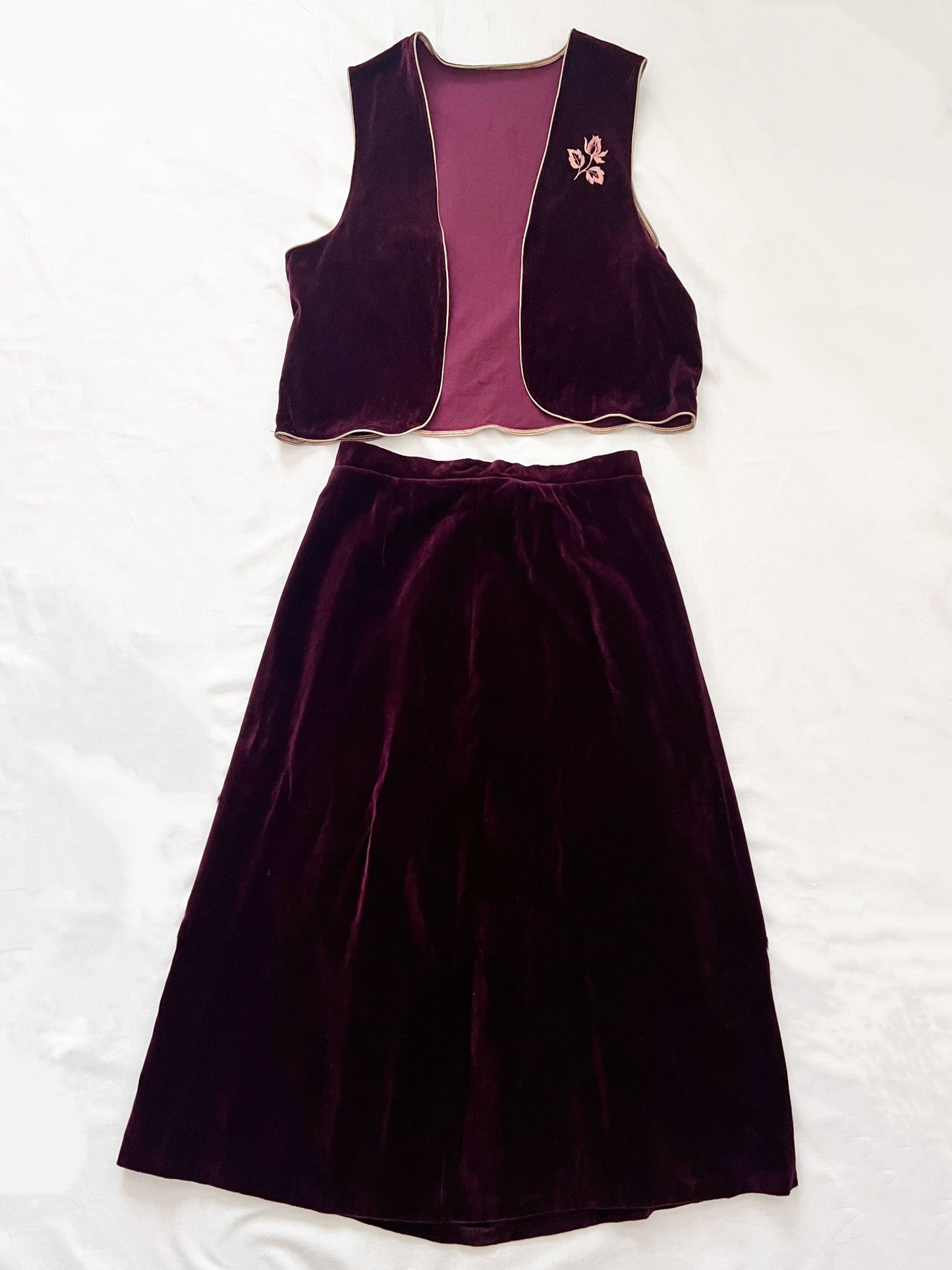 70s purple velvet vest and skirt set, Size S