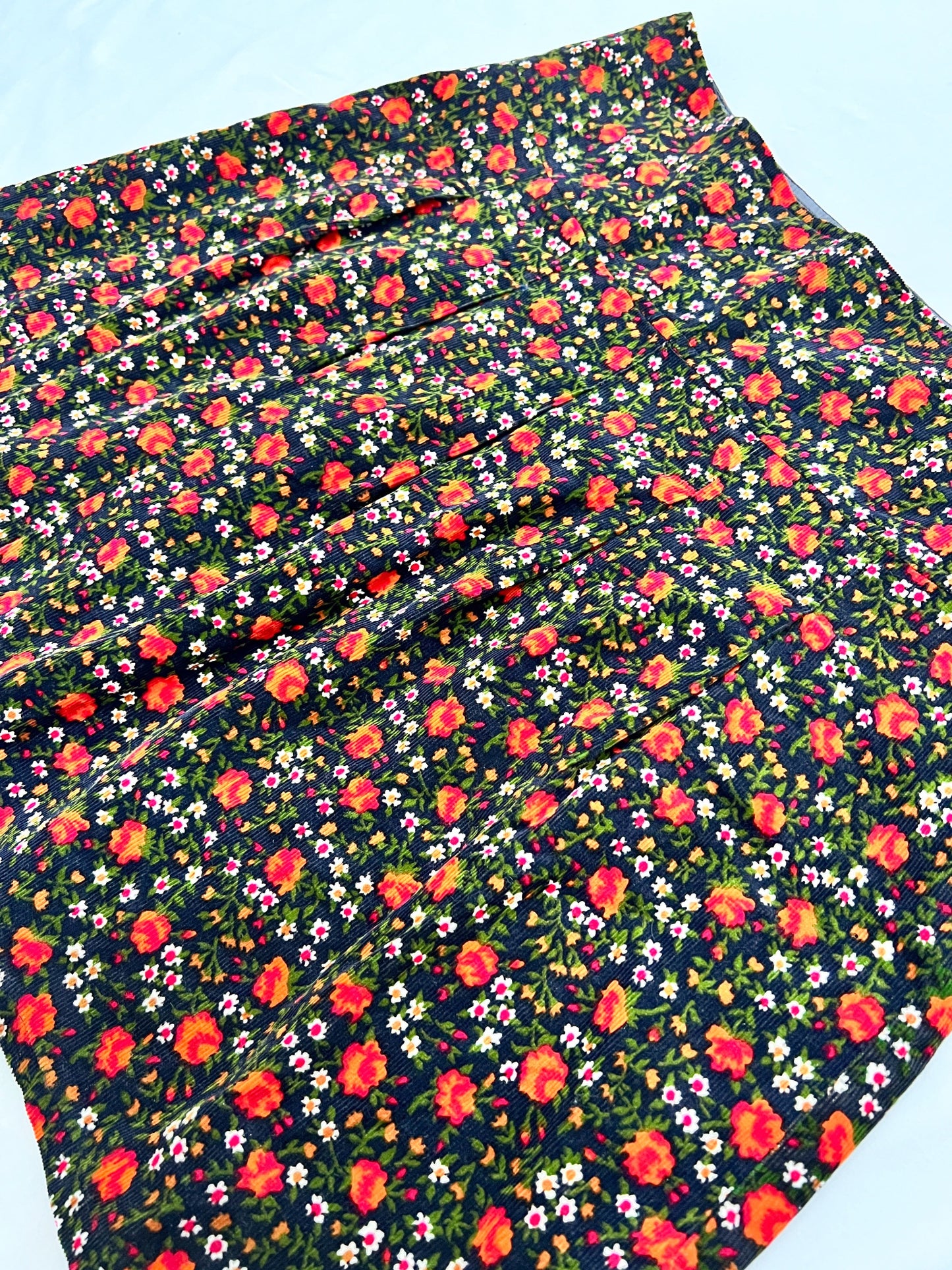 70s/80s corduroy floral skirt, Size L-XL