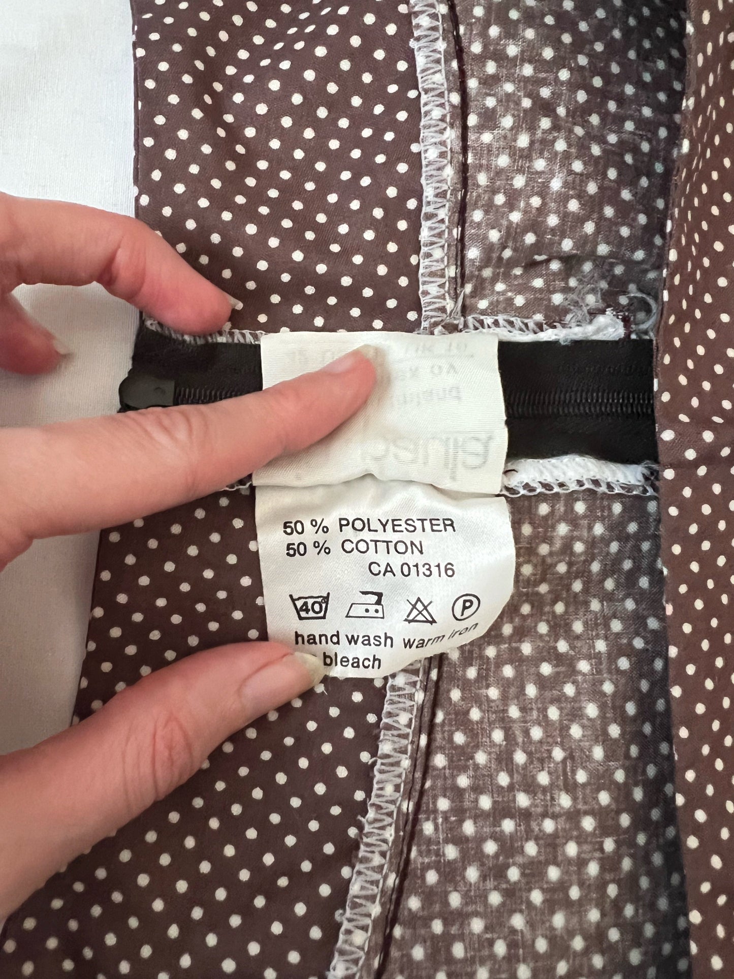 70s brown & white polka dot dress, Size L