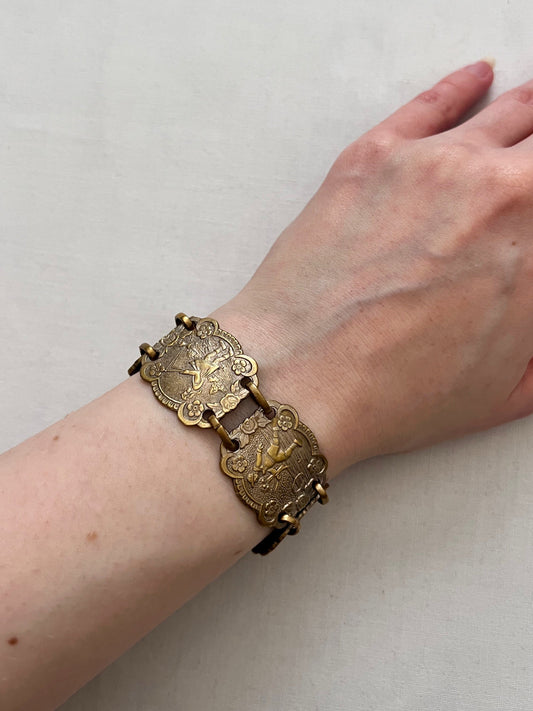 1920s gold toned bracelet