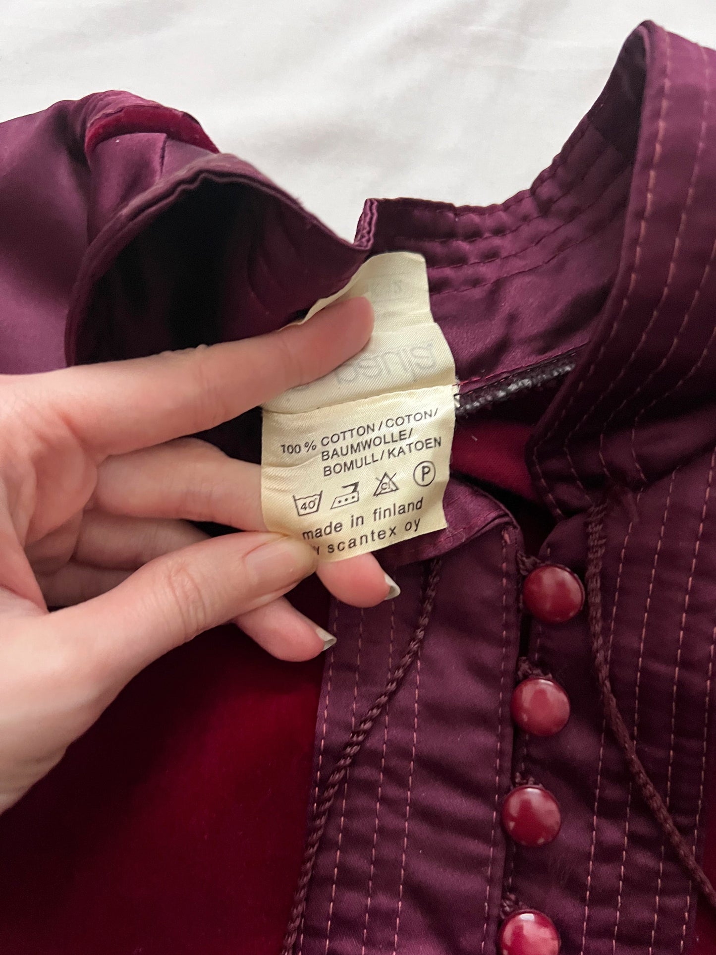 70s Edwardian revival burgundy velvet dress, Size M