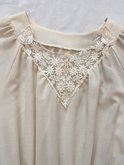 70s white lace detail dress, Size S