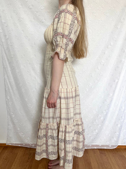70s cream romantic midi dress, Size XS-S
