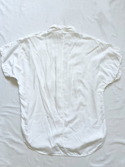 White embroidery t-shirt, Size M