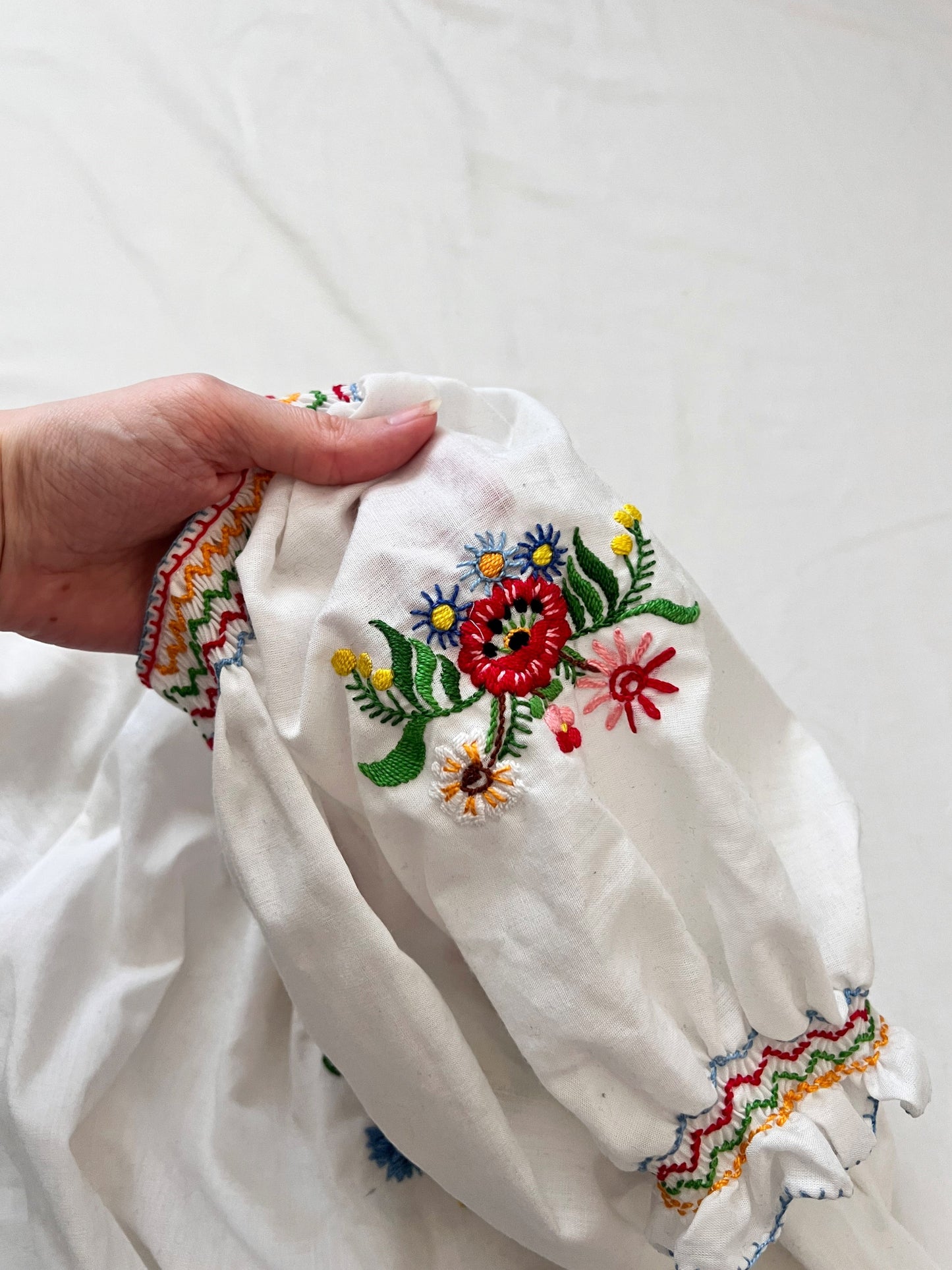 70s hungarian floral blouse, Size S