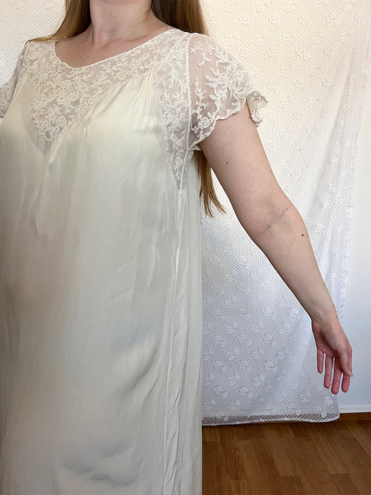 1920s silk white nightgown, Size M-L