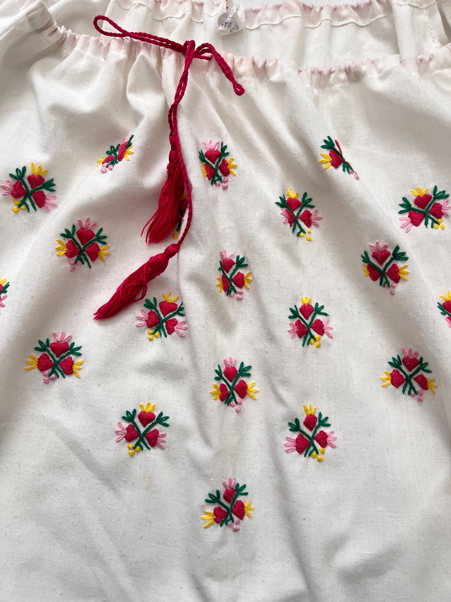 70s white and flowers blouse, Size L