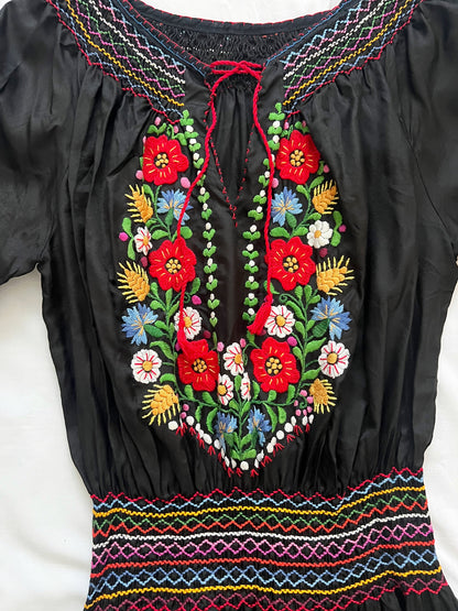 70s black Hungarian embroidery dress, Size S