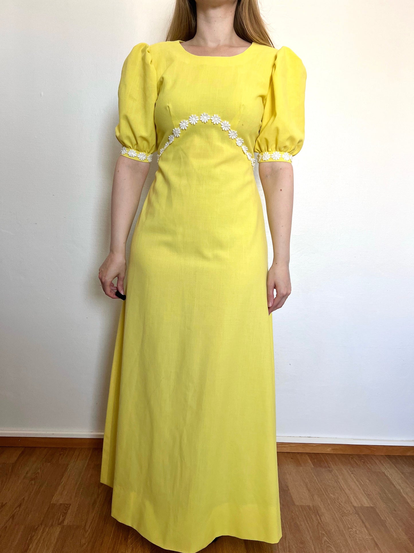 70s yellow maxi daisy dress, Size S