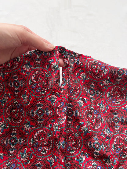 80s red ornate pattern blouse, Size XS-S