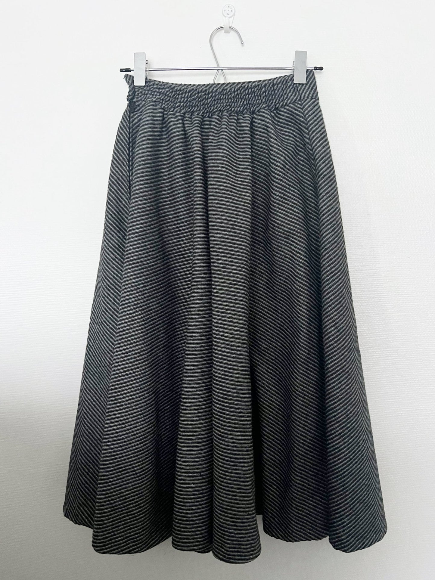 Gray striped skirt, Size XS