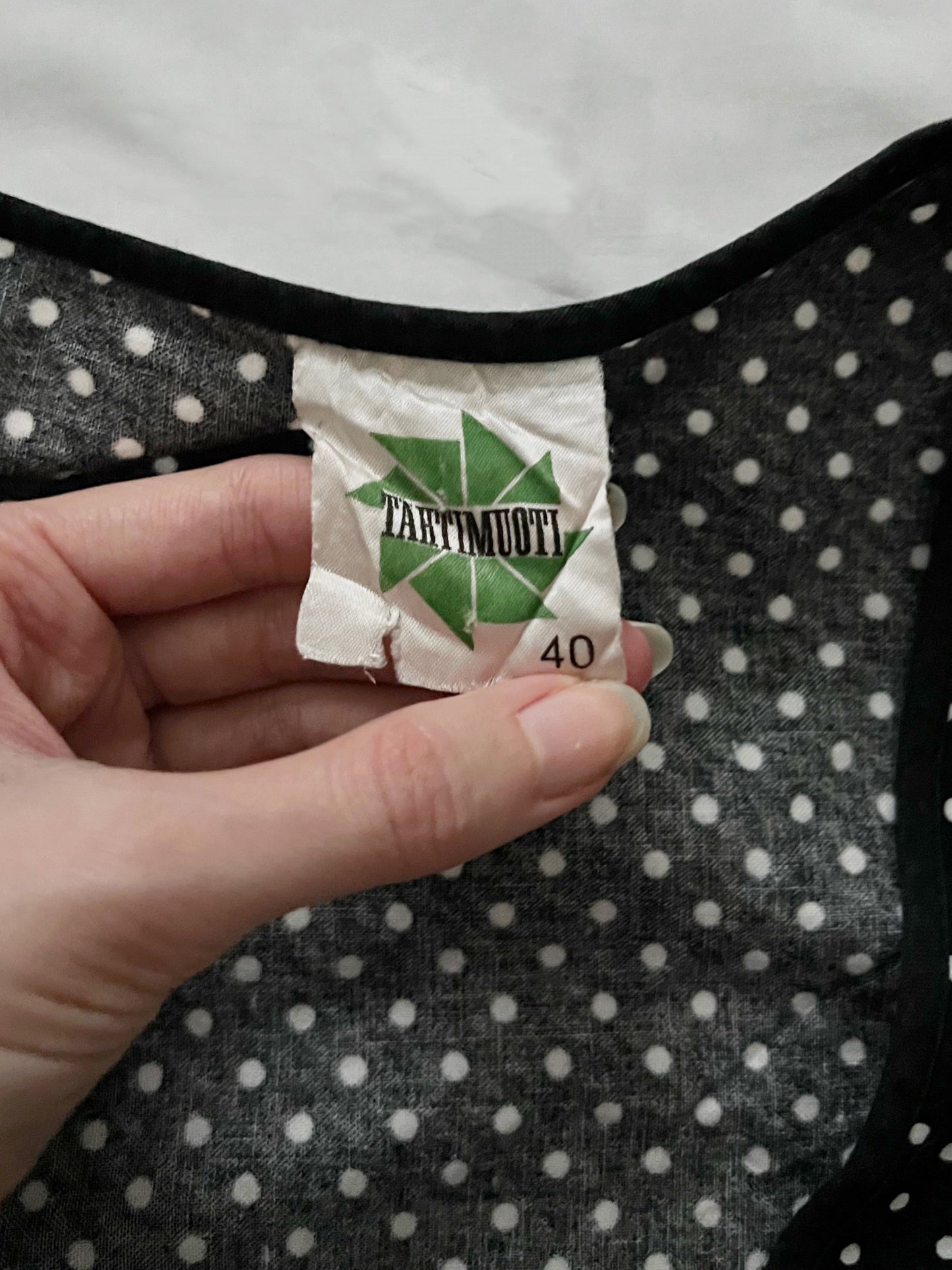 70s black and white vest, Size M-L