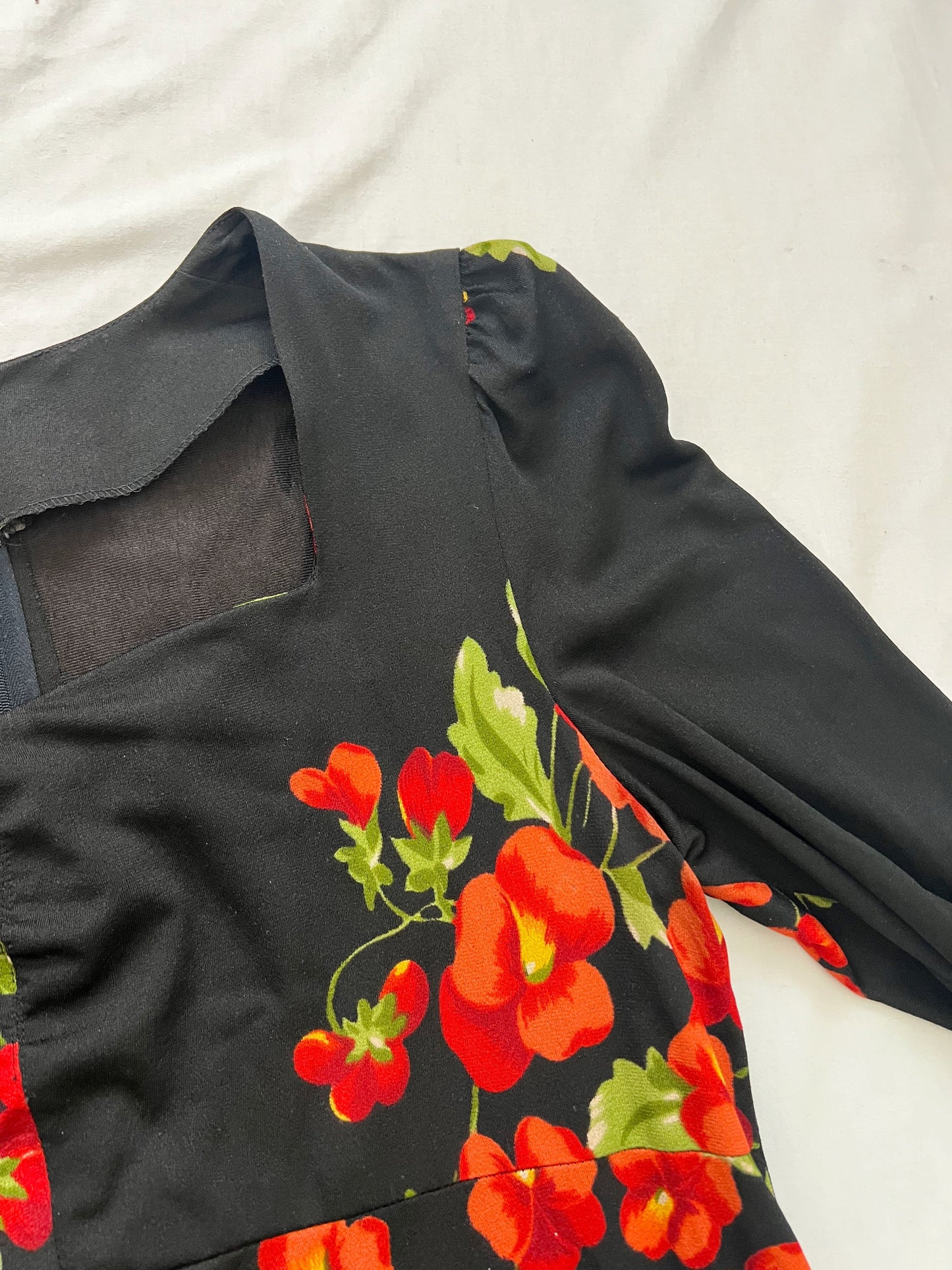 70s black flower dress, Size M-L