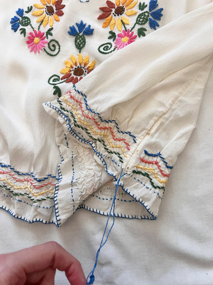 1930s short sleeved Hungarian blouse, Size S