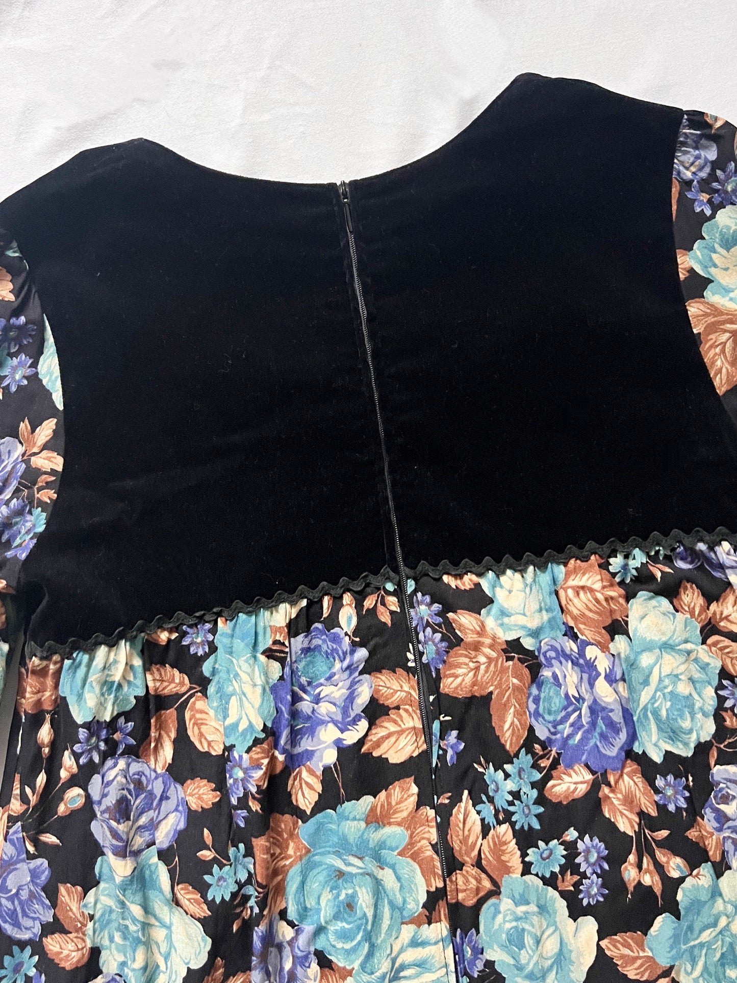 70s floral and black velvet dress, Size S