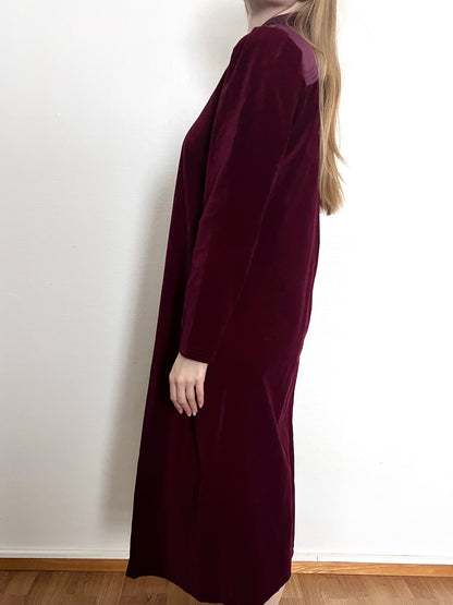 70s Edwardian revival burgundy velvet dress, Size M