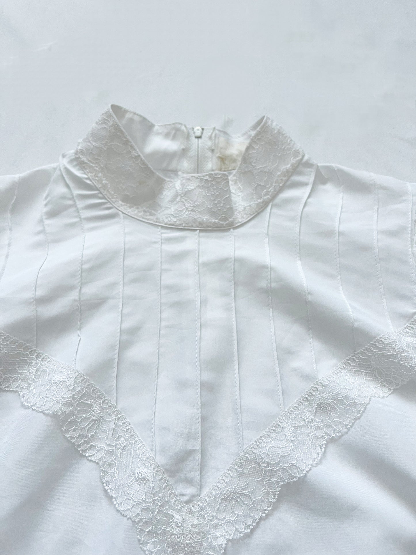 White lace blouse, Size M-L