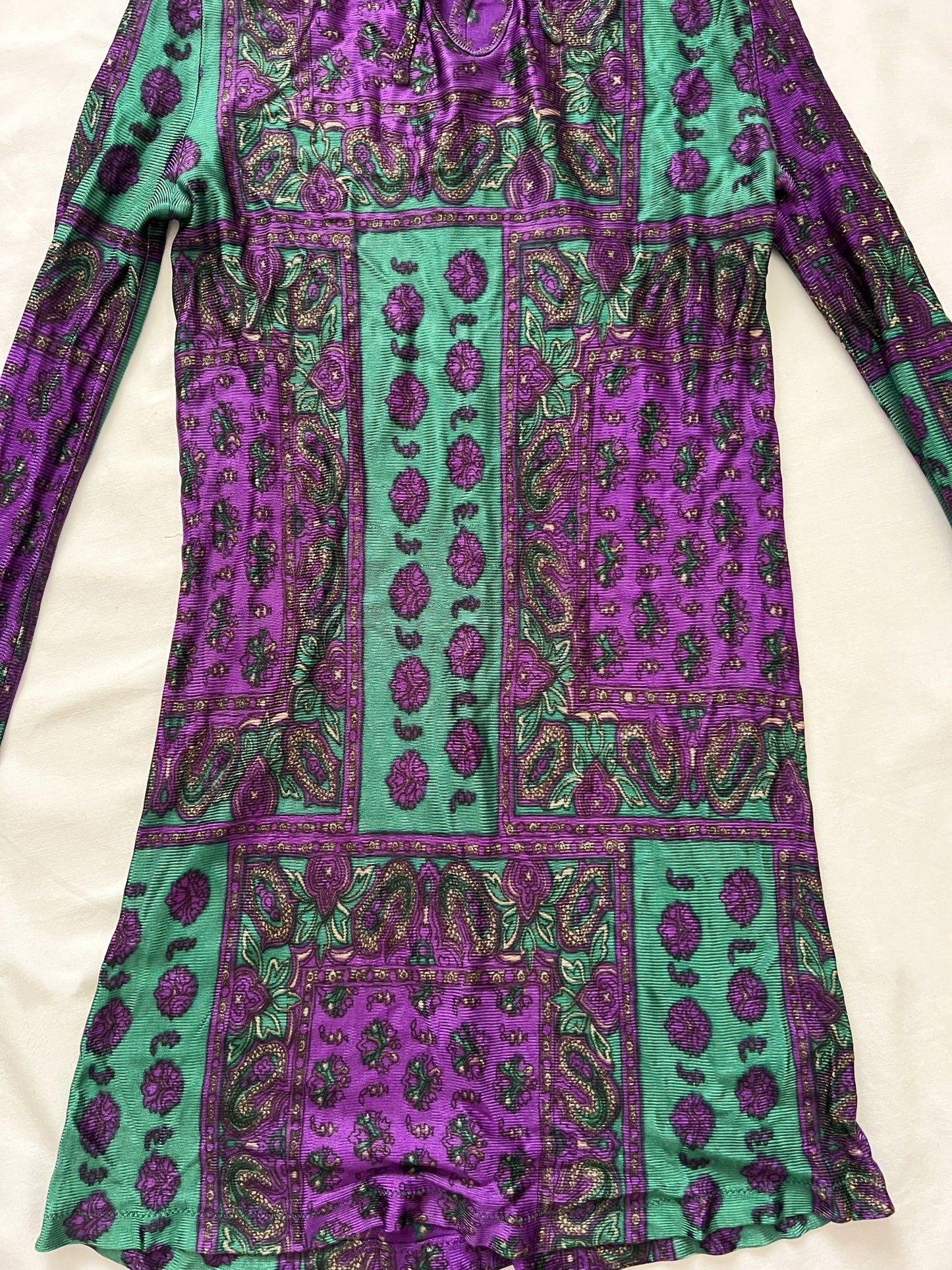60s green and purple paisley top, Size XS