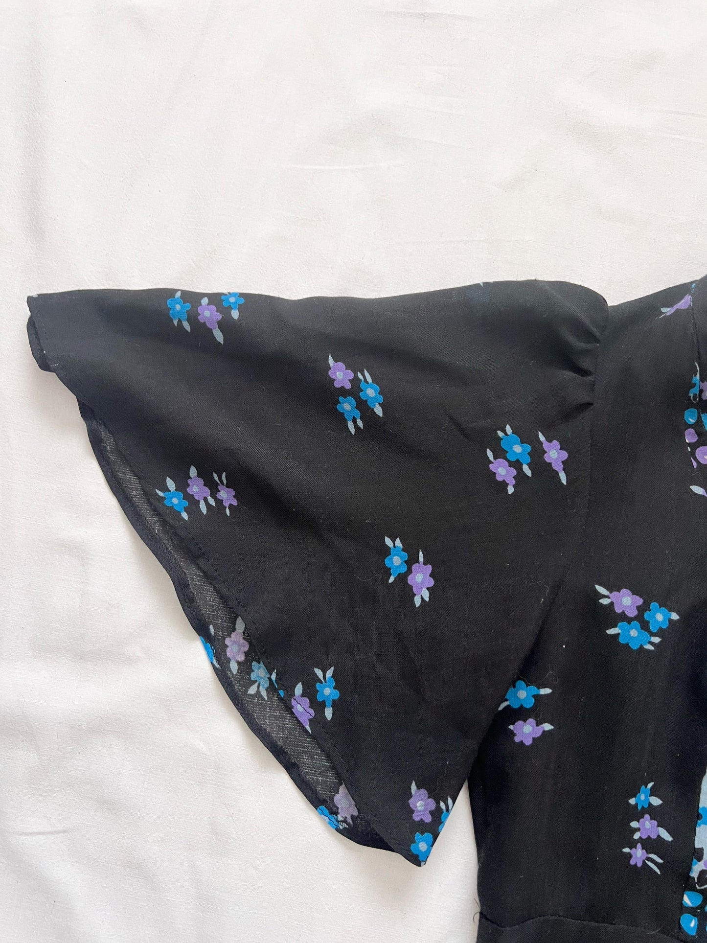 70s black and blue flutter sleeves maxi dress, Size XS