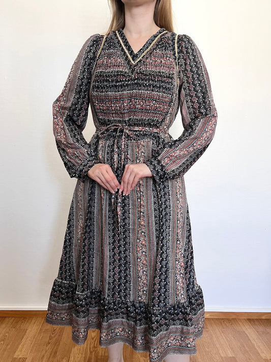 60s richly pattern dress, Size L
