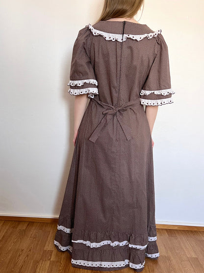 70s brown & white polka dot dress, Size L