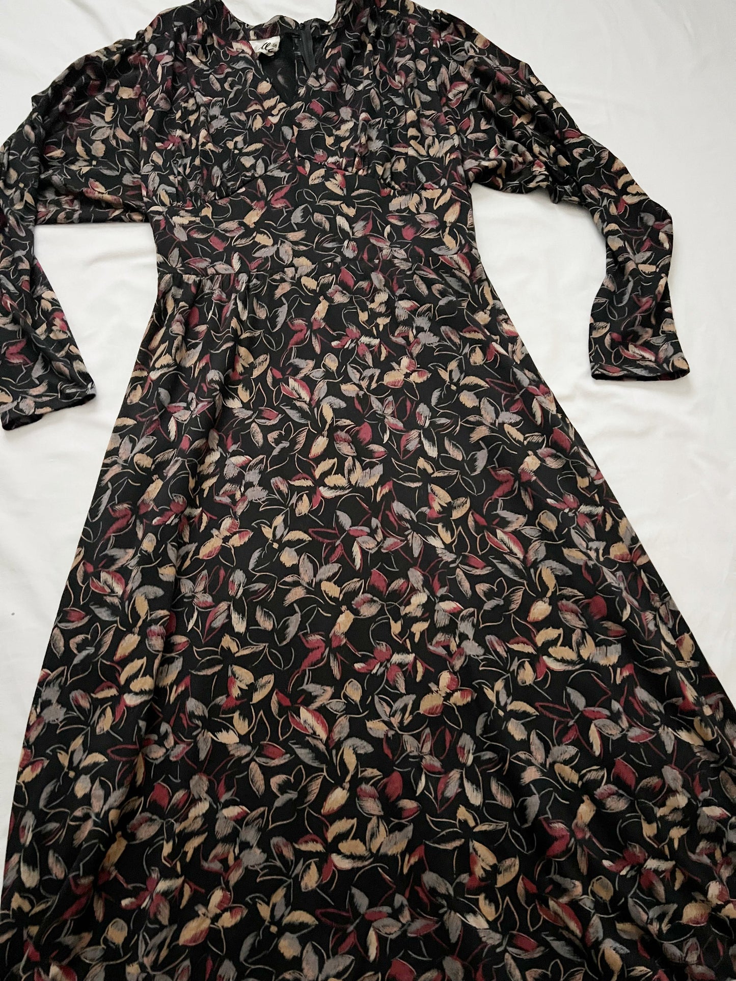 Dark flower maxi dress, Size S