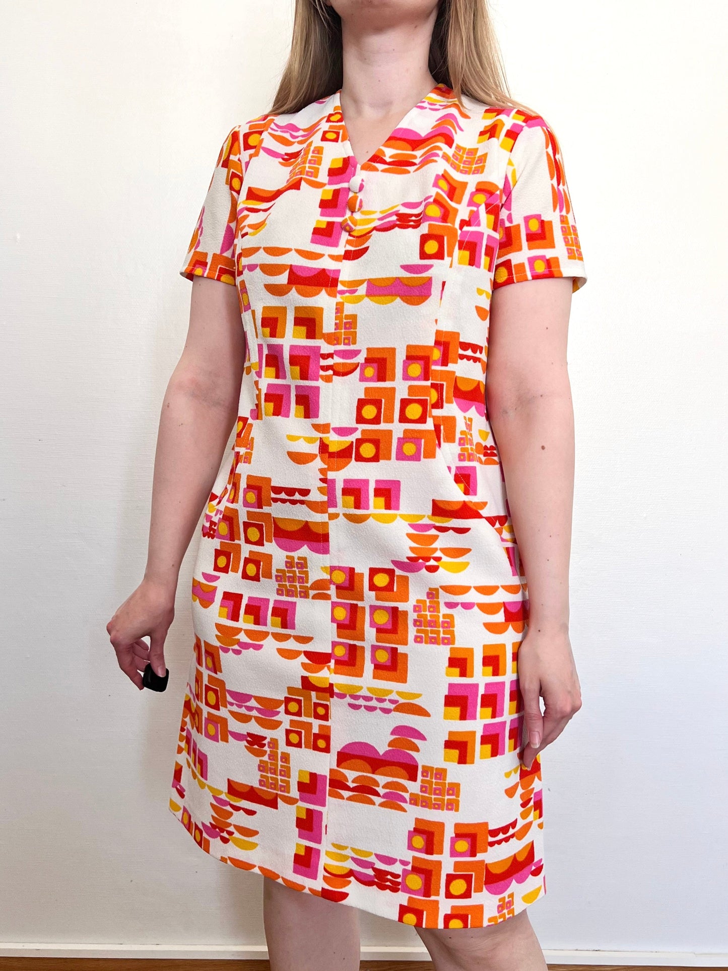 60s colorful shapes dress, Size M