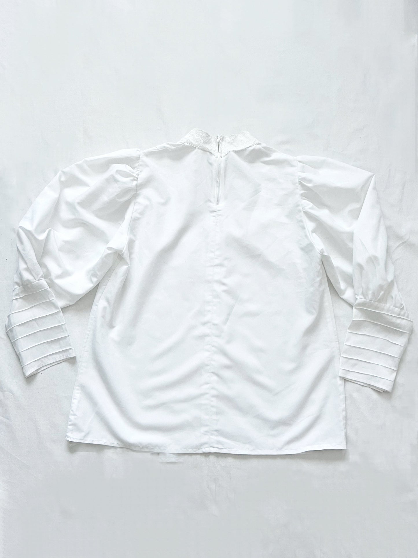 White lace blouse, Size M-L