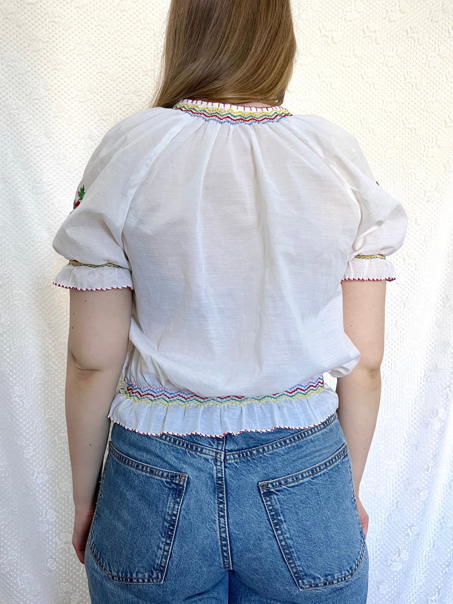 70s Hungarian floral top, Size M-L