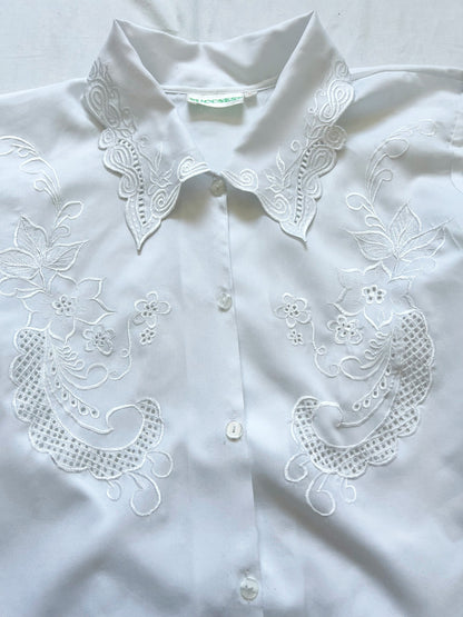 White 80s shirt, Size M-L