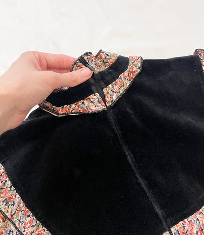 70s floral and black velvet dress, Size XS-M