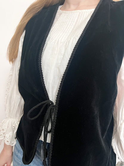 70s black velvet vest, Size XL