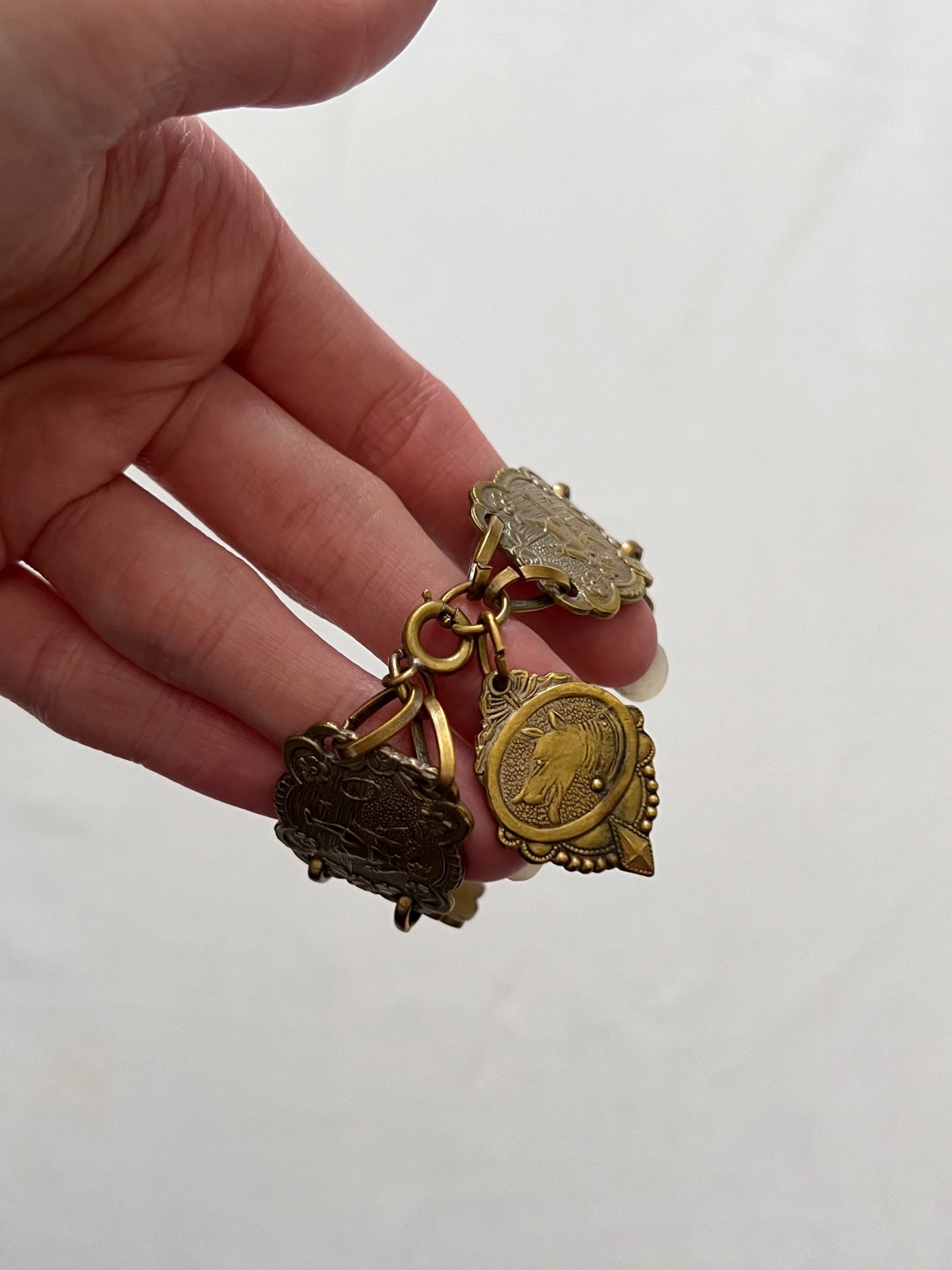 1920s gold toned bracelet