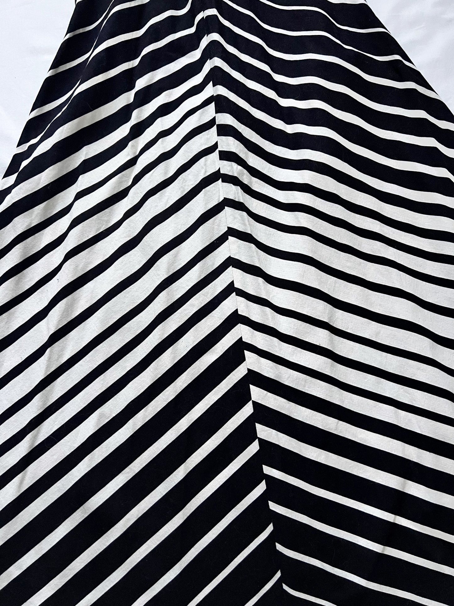70s black and white striped skirt, Size XS-S