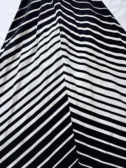 70s black and white striped skirt, Size XS-S
