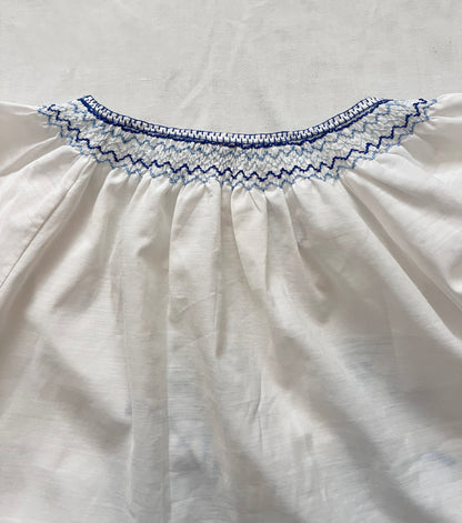 70s blue embroidery blouse, Size M-L