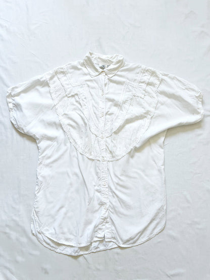 White embroidery t-shirt, Size M